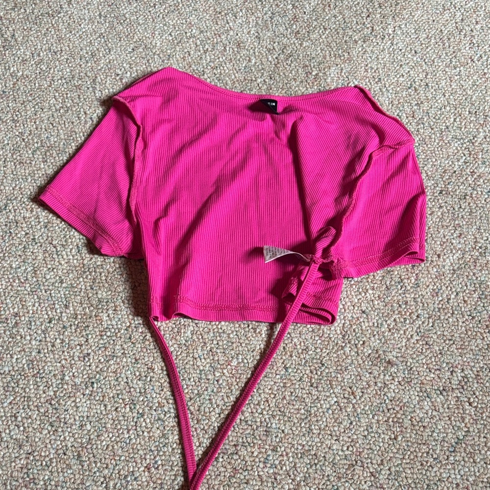 SHEIN Vibrant Pink Crop Top